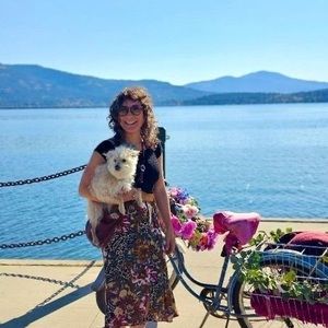 Meet your Posher, Lauren